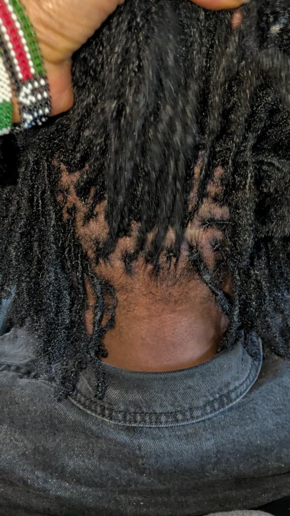 Sisterlocks — nape and grid detail